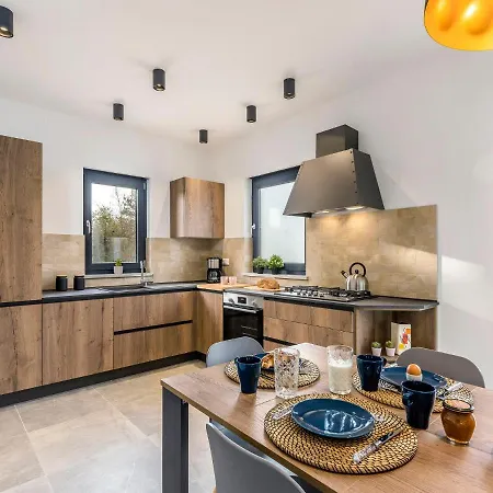 Isabela By Interhome Nova Vas (Porec)