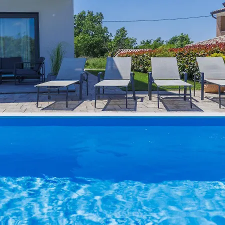 Isabela By Interhome Vakantiehuis Nova Vas (Porec)
