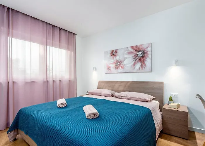 Isabela By Interhome Vikendica