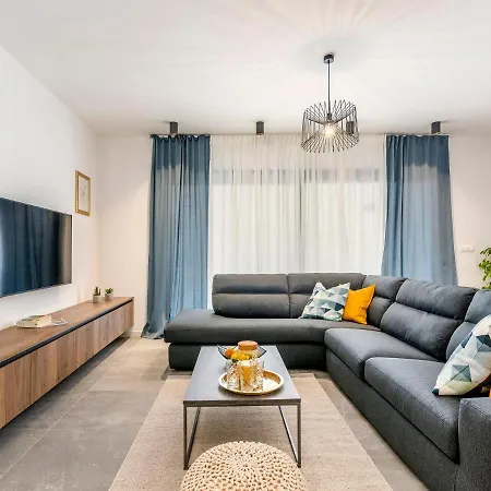 Isabela By Interhome 別荘